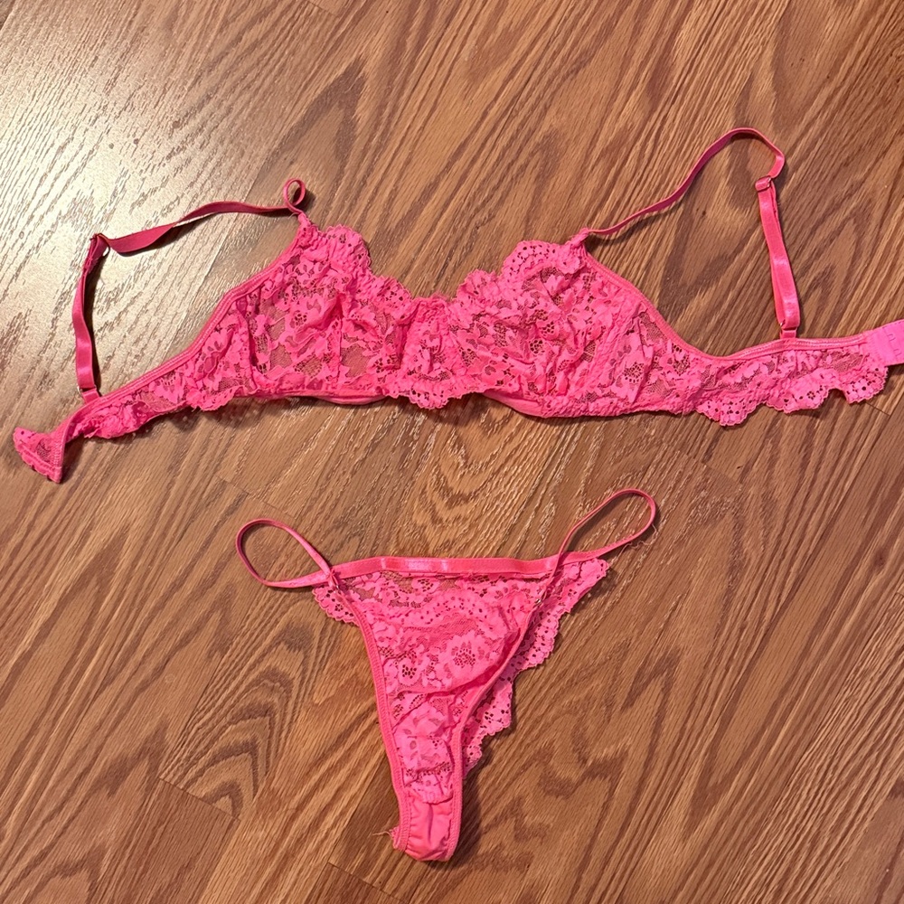 Lace Lingerie Set in Pink